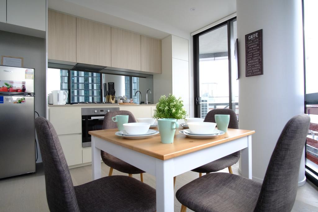 889 On Collins Waterfront Apartment Melbourne Bagian luar foto